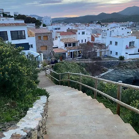 Can Pau Guesthouse Guest house Llanca
