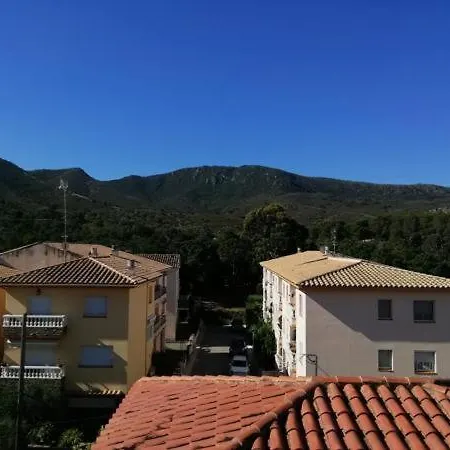 Can Pau Guesthouse *
