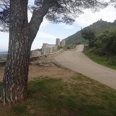 Can Pau Guesthouse Llançà